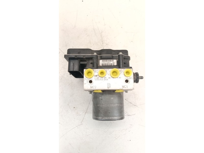 Recambio de abs para peugeot 5008 (0u_, 0e_) 1.6 16v referencia OEM IAM 0265230881 9674677580 