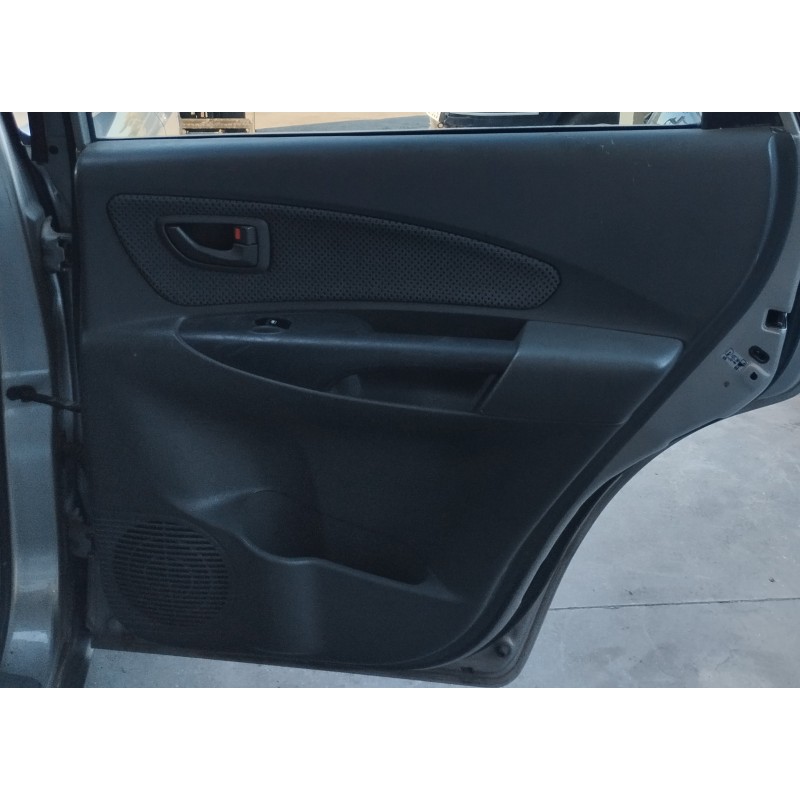 Recambio de guarnecido puerta trasera derecha para hyundai tucson (jm) 2.0 cat referencia OEM IAM   