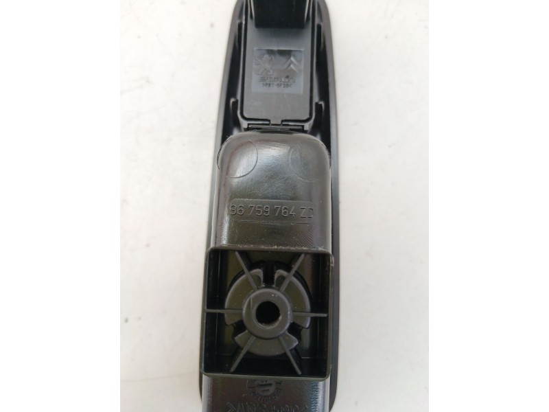 Recambio de mando elevalunas trasero izquierdo para peugeot 5008 (0u_, 0e_) 1.6 16v referencia OEM IAM 96759764ZD  