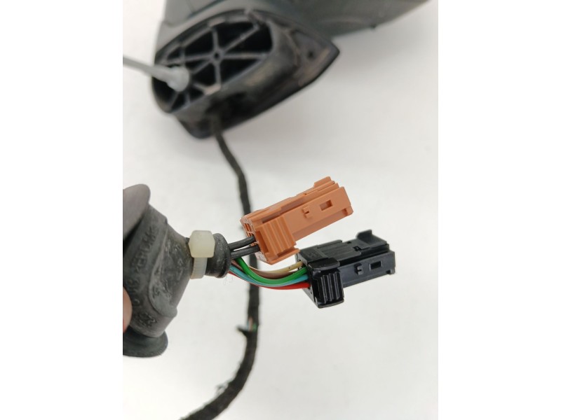 Recambio de retrovisor derecho para peugeot 5008 (0u_, 0e_) 1.6 16v referencia OEM IAM   
							