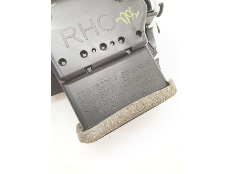 Recambio de rejilla aireadora para opel ampera (r12) ev 150 referencia OEM IAM 22878229  
							
