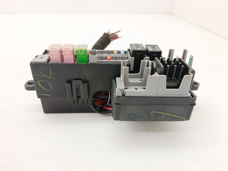 Recambio de caja reles / fusibles para opel ampera (r12) ev 150 referencia OEM IAM   
							