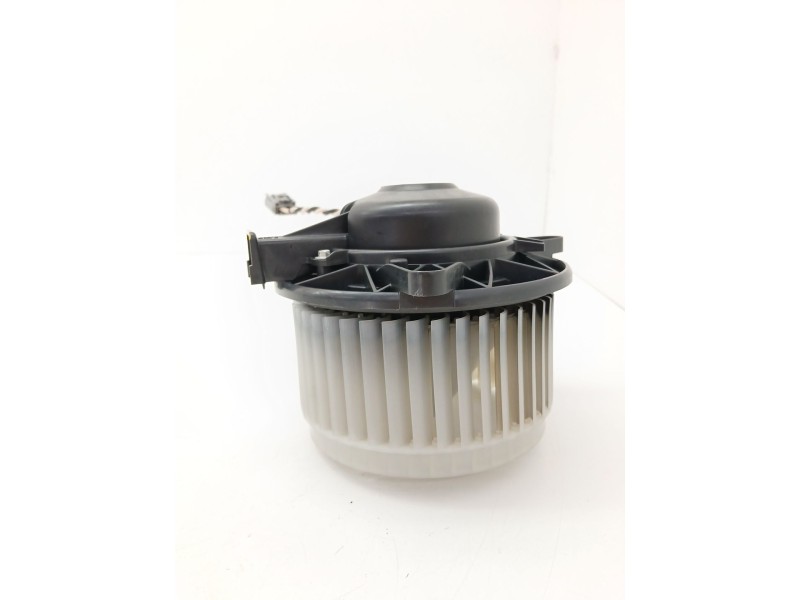 Recambio de motor calefaccion para opel ampera (r12) ev 150 referencia OEM IAM 52498464  
							