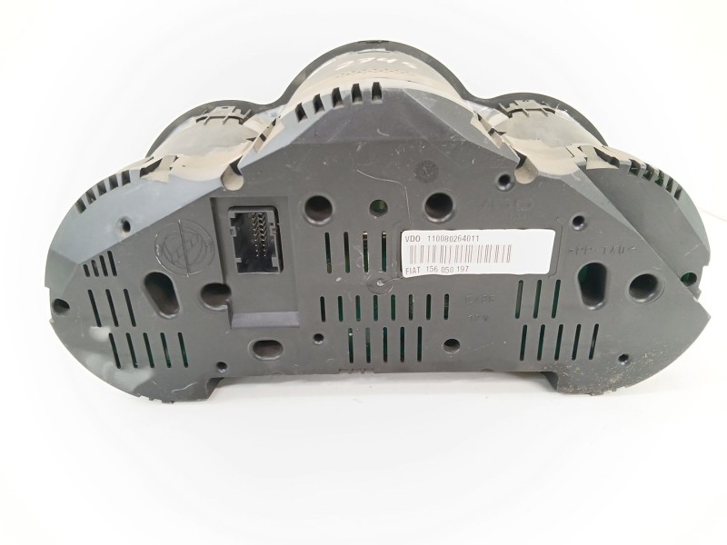 Recambio de cuadro instrumentos para alfa romeo gt (937_) 1.9 jtd (937cxn1b) referencia OEM IAM 156050197  