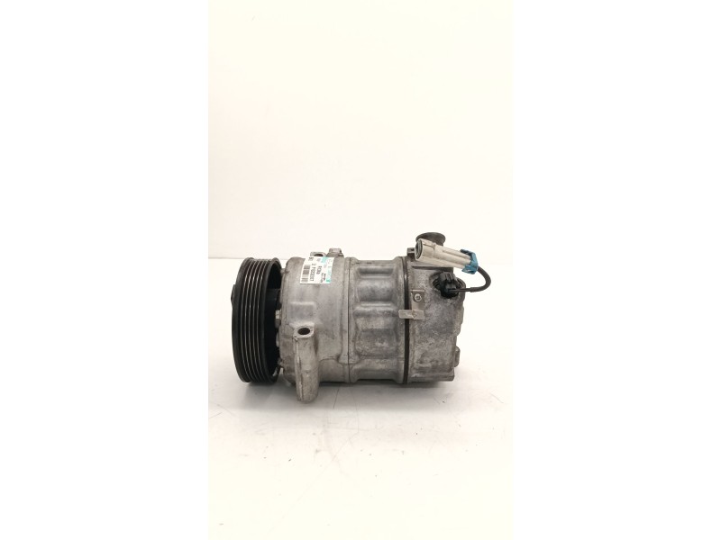 Recambio de compresor aire acondicionado para opel insignia a (g09) 2.0 cdti (68) referencia OEM IAM 020539100B4  
							