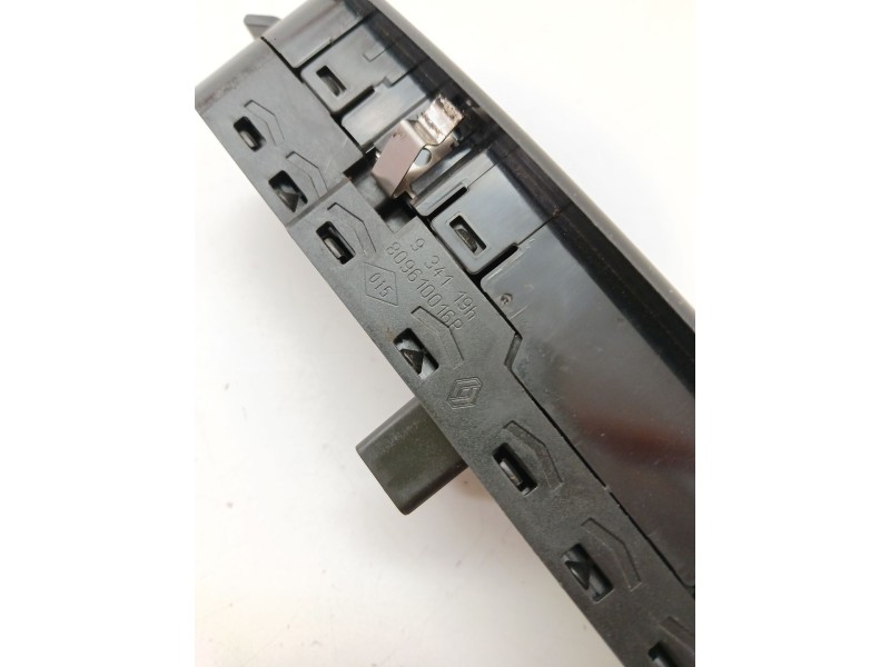 Recambio de mando elevalunas delantero izquierdo para renault scénic iii (jz0/1_) 1.5 dci referencia OEM IAM 809610016R  