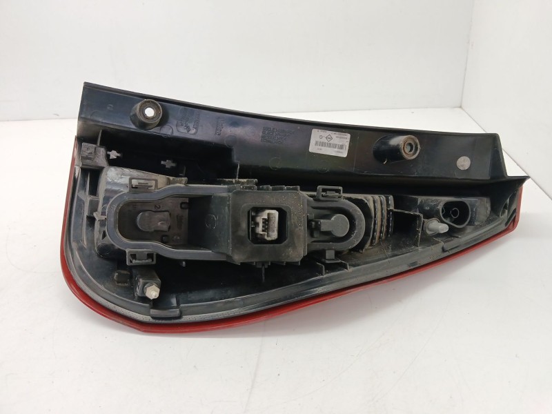Recambio de piloto trasero izquierdo para renault scénic iii (jz0/1_) 1.5 dci referencia OEM IAM 265558940R  
							