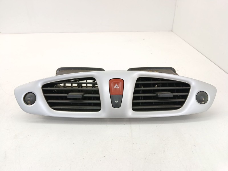Recambio de rejilla aireadora para renault scénic iii (jz0/1_) 1.5 dci referencia OEM IAM 682600031R  