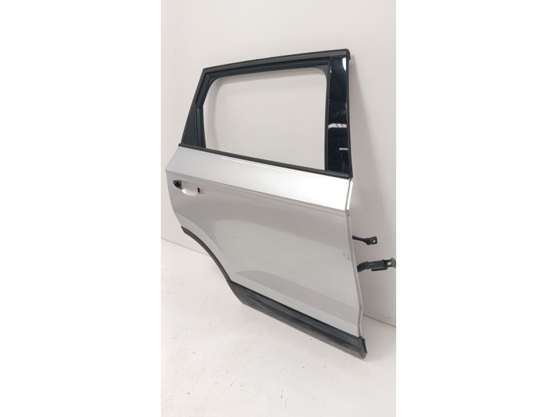 Recambio de puerta trasera derecha para seat ateca (kh7, khp) 1.6 tdi referencia OEM IAM   
							