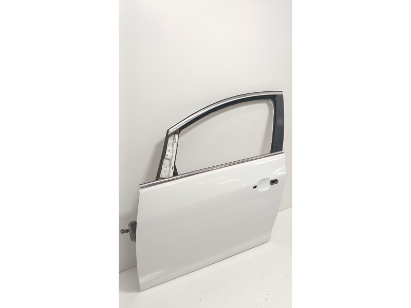 Recambio de puerta delantera izquierda para opel astra j (p10) 1.6 (68) referencia OEM IAM   
							