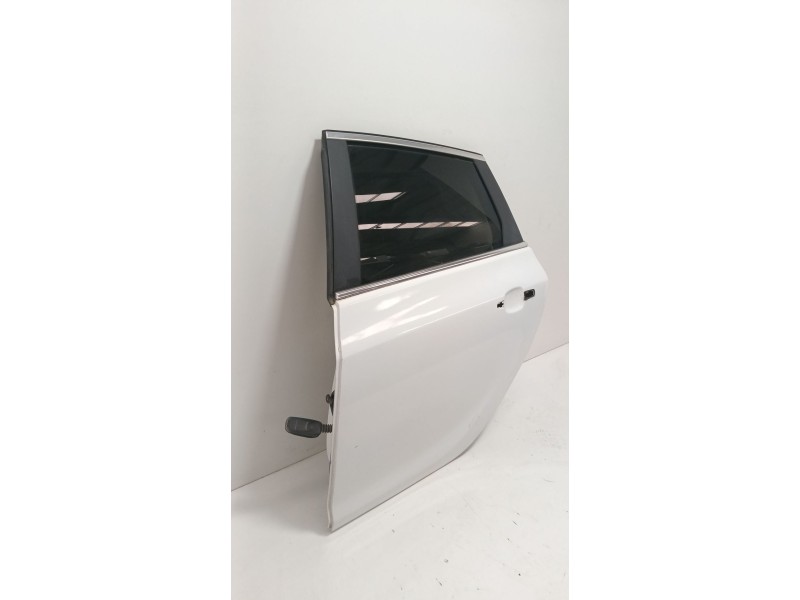 Recambio de puerta trasera izquierda para opel astra j (p10) 1.6 (68) referencia OEM IAM   
