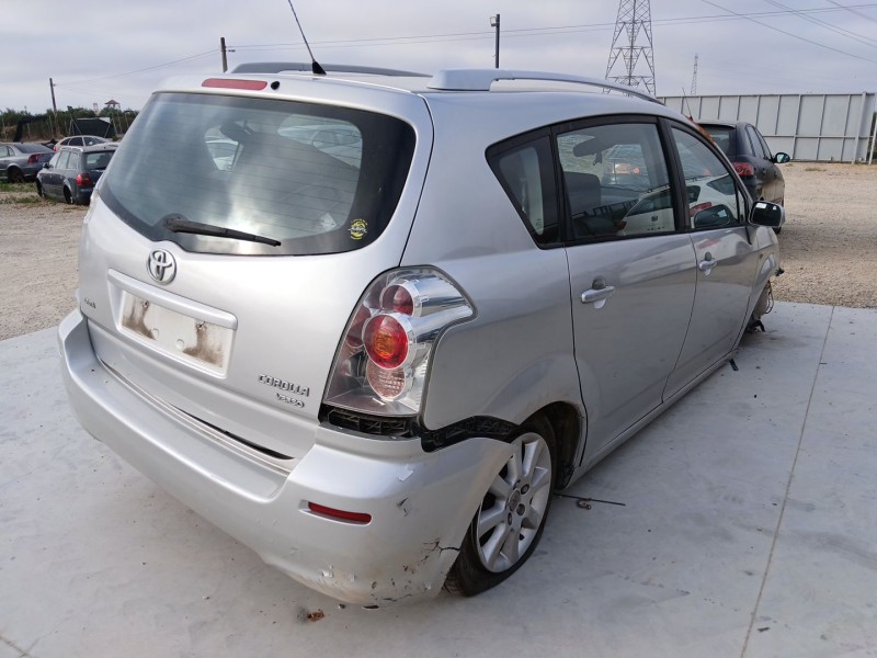 toyota corolla verso (zer_, zze12_, r1_) del año 2005
							