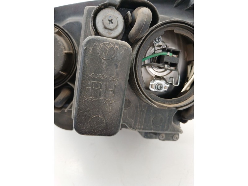 Recambio de faro derecho para opel antara a (l07) 2.0 cdti referencia OEM IAM 00024585  
							