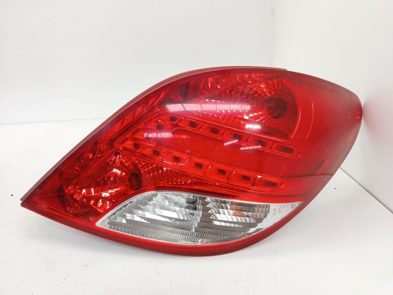 Recambio de piloto trasero derecho para peugeot 207/207+ (wa_, wc_) 1.4 referencia OEM IAM 9686565980  