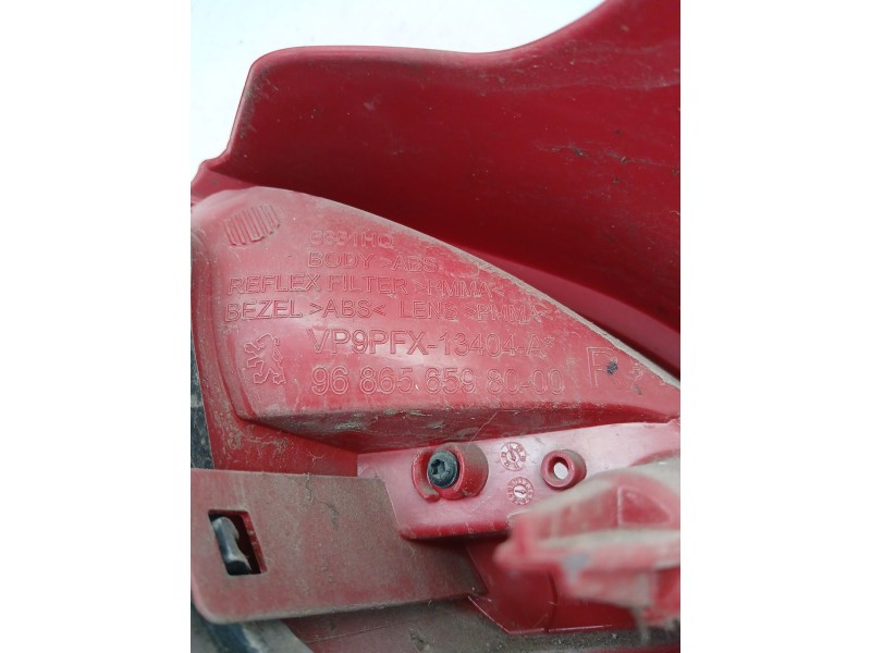 Recambio de piloto trasero derecho para peugeot 207/207+ (wa_, wc_) 1.4 referencia OEM IAM 9686565980  
							