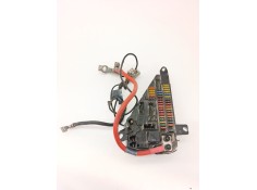 Recambio de caja reles / fusibles para bmw 5 (e60) 525 d referencia OEM IAM 690661805  