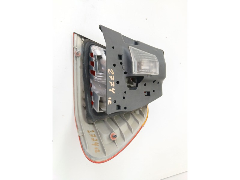 Recambio de piloto trasero izquierdo para bmw 3 (e46) 318 i referencia OEM IAM 8364921  