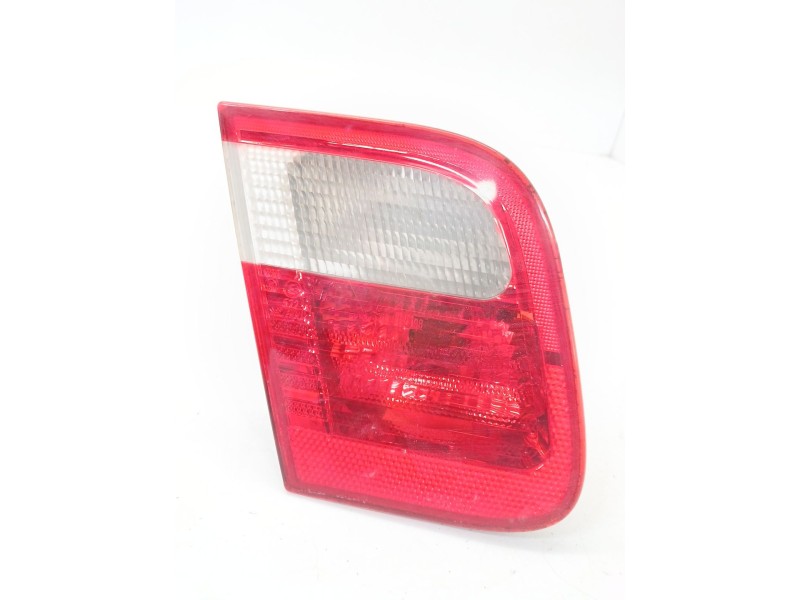 Recambio de piloto trasero izquierdo interior para bmw 3 (e46) 318 i referencia OEM IAM 8364923  