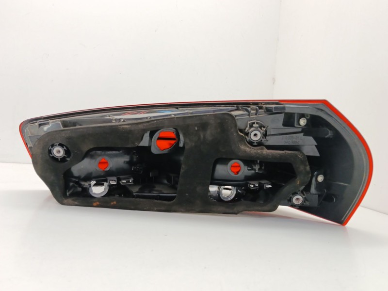 Recambio de piloto trasero izquierdo para citroën c4 picasso feel referencia OEM IAM 21023301L  