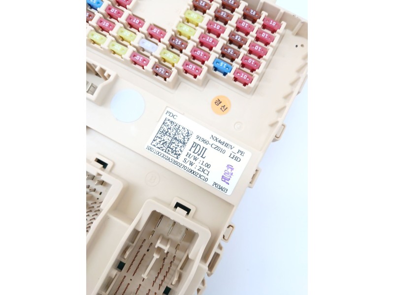 Recambio de caja reles / fusibles para hyundai tucson (nx4e, nx4a) 1.6 t-gdi hybrid referencia OEM IAM 91960CZ010  
							