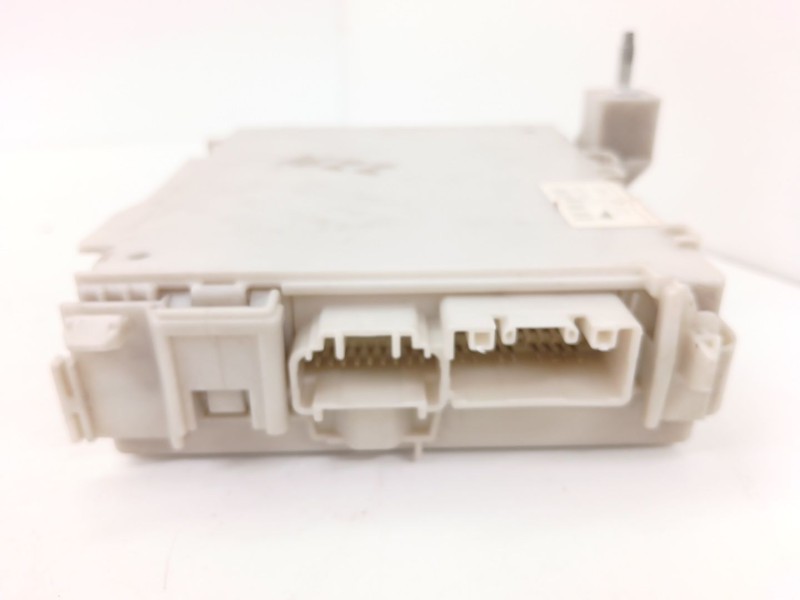 Recambio de caja reles / fusibles para lexus gs (gs/us/ws19) gs 300 referencia OEM IAM 8267030230  