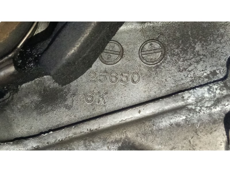 Recambio de caja cambios para toyota auris (_e18_) 2.0 d-4d (ade186_) referencia OEM IAM 256506K  
							