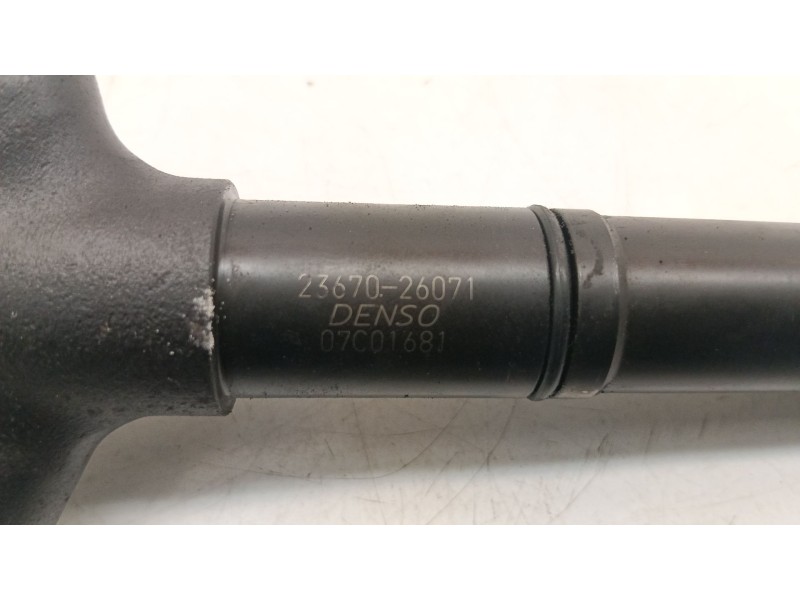 Recambio de inyector para toyota auris (_e18_) 2.0 d-4d (ade186_) referencia OEM IAM 2367026071  
							