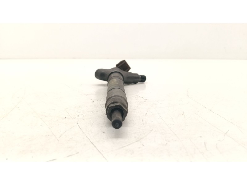 Recambio de inyector para toyota auris (_e18_) 2.0 d-4d (ade186_) referencia OEM IAM 236700R100  