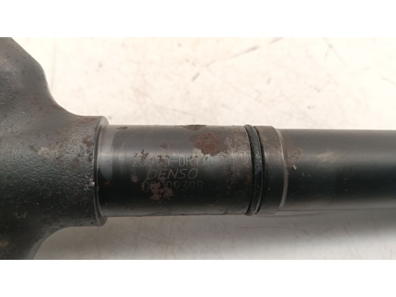 Recambio de inyector para toyota auris (_e18_) 2.0 d-4d (ade186_) referencia OEM IAM 236700R100  