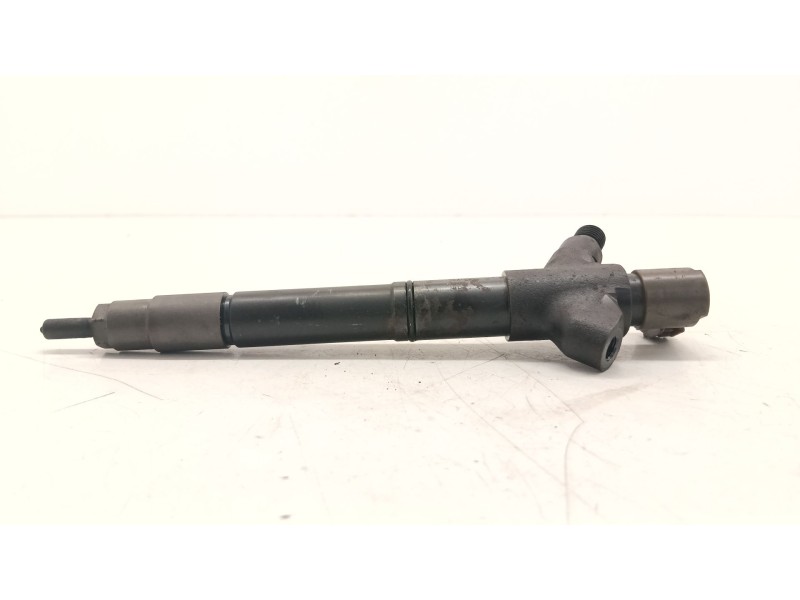 Recambio de inyector para toyota auris (_e18_) 2.0 d-4d (ade186_) referencia OEM IAM 236700R100  