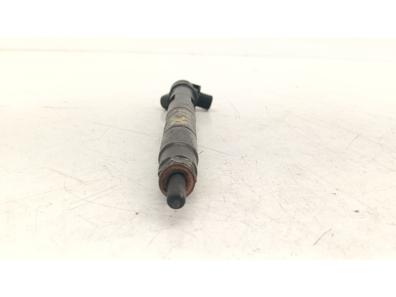Recambio de inyector para mercedes-benz clase c (w204) c 200 cdi (204.001) referencia OEM IAM A6510704987  
							