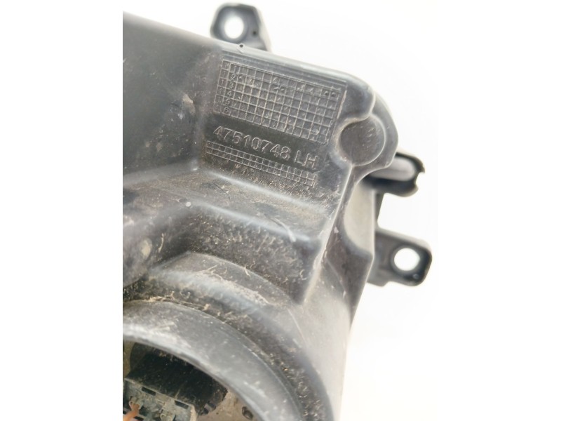 Recambio de faro izquierdo para fiat 500l (351_, 352_) 1.4 (199lyb1b) referencia OEM IAM 47510748  