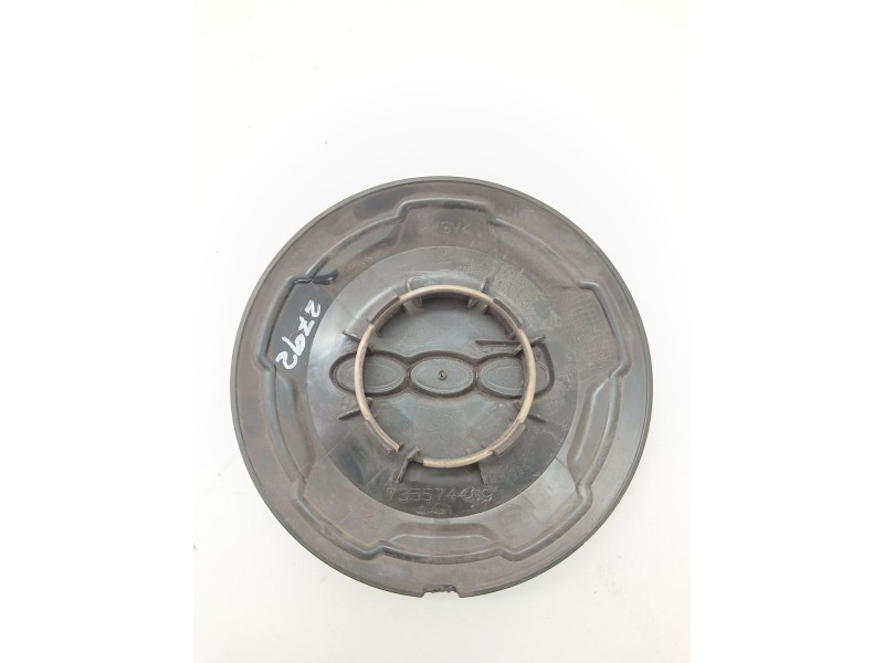 Recambio de tapacubos para fiat 500l (351_, 352_) 1.4 (199lyb1b) referencia OEM IAM 735574469  