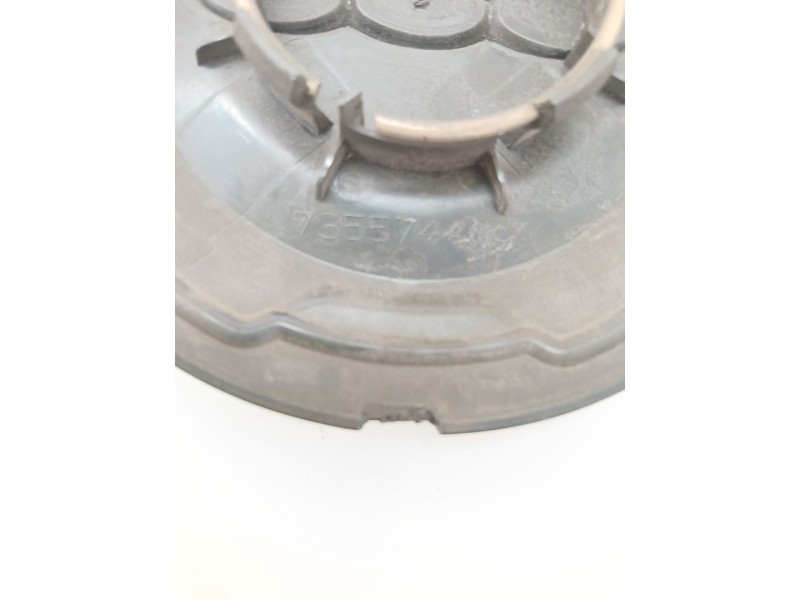 Recambio de tapacubos para fiat 500l (351_, 352_) 1.4 (199lyb1b) referencia OEM IAM 735574469  