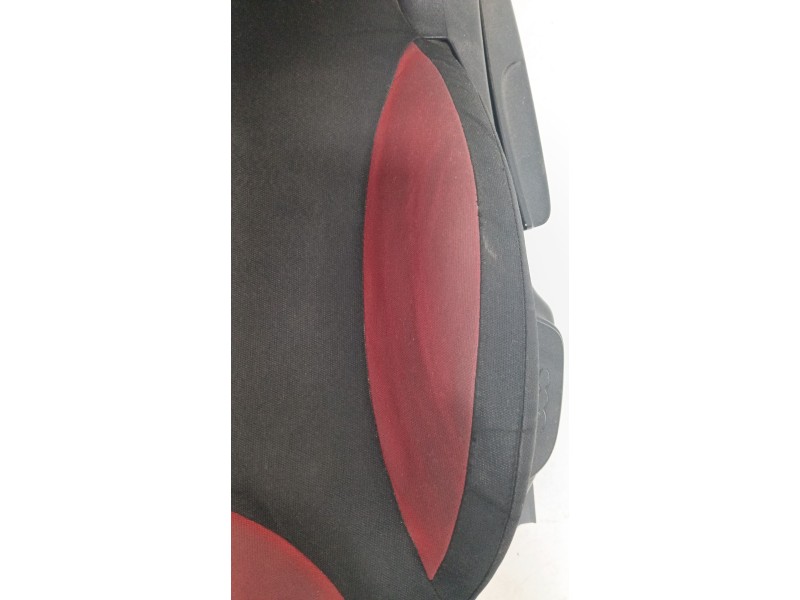 Recambio de asiento delantero izquierdo para fiat 500l (351_, 352_) 1.4 (199lyb1b) referencia OEM IAM   
							