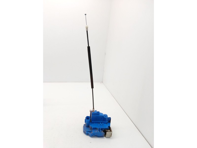 Recambio de cerradura puerta delantera derecha para fiat 500l (351_, 352_) 1.4 (199lyb1b) referencia OEM IAM 51884139  