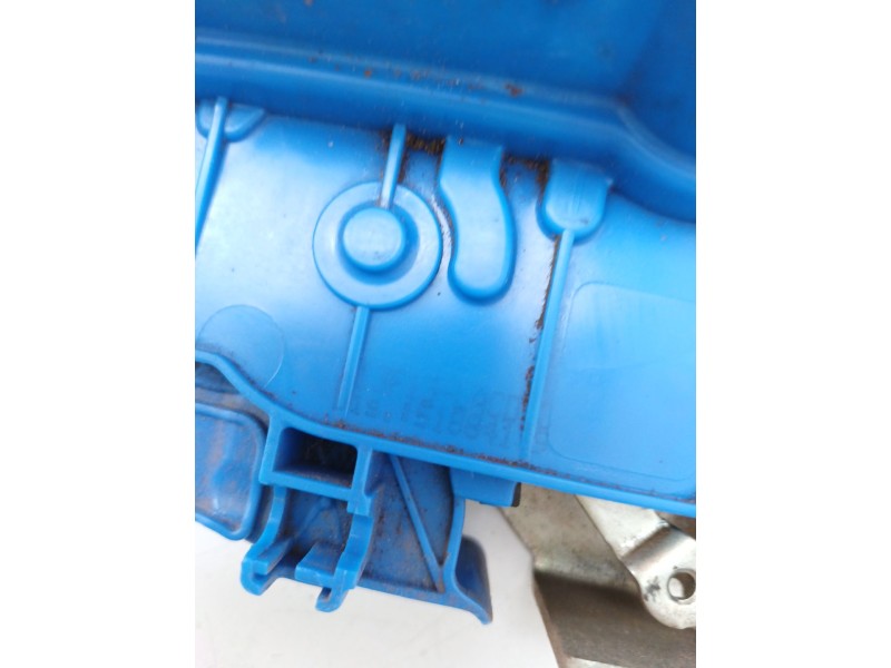 Recambio de cerradura puerta delantera derecha para fiat 500l (351_, 352_) 1.4 (199lyb1b) referencia OEM IAM 51884139  
							