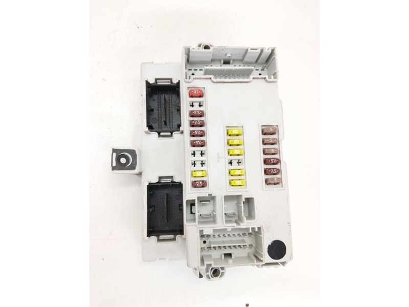 Recambio de caja reles / fusibles para fiat 500l (351_, 352_) 1.4 (199lyb1b) referencia OEM IAM 51965993  