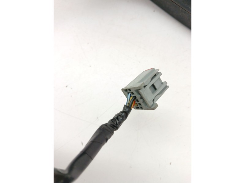 Recambio de retrovisor izquierdo para ford fiesta vi (cb1, ccn) 1.6 tdci referencia OEM IAM   