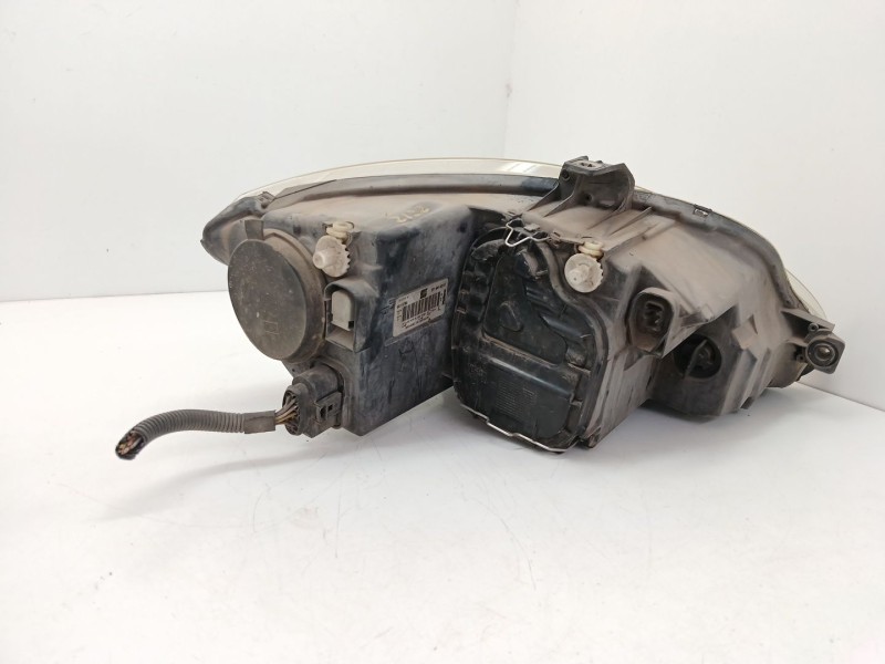Recambio de faro izquierdo para seat leon (1p1) 1.9 tdi referencia OEM IAM 5P1941029  
							