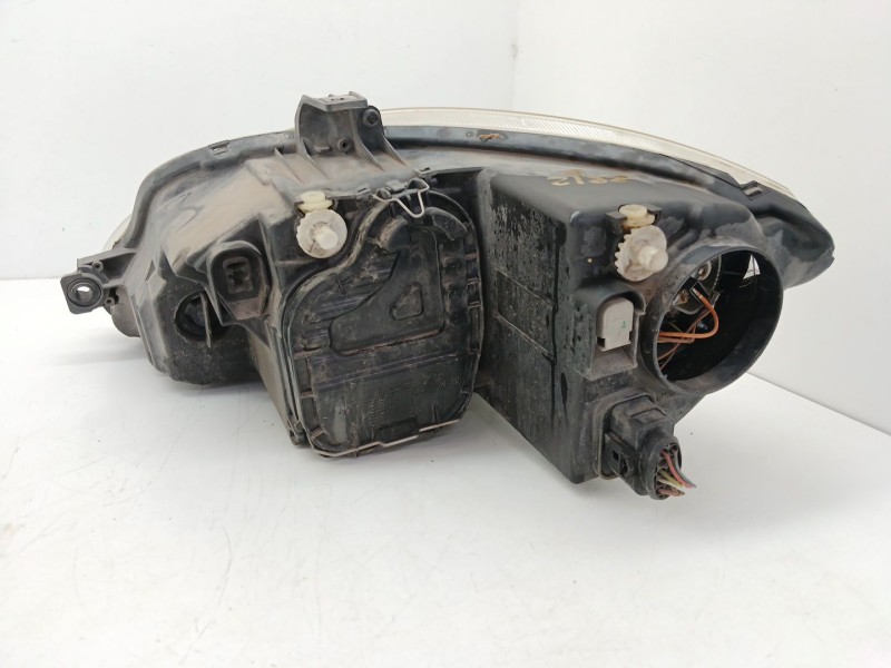 Recambio de faro derecho para seat leon (1p1) 1.9 tdi referencia OEM IAM   
							