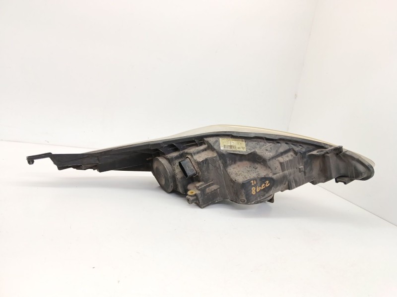 Recambio de faro izquierdo para ford fiesta vi (cb1, ccn) 1.6 tdci referencia OEM IAM   