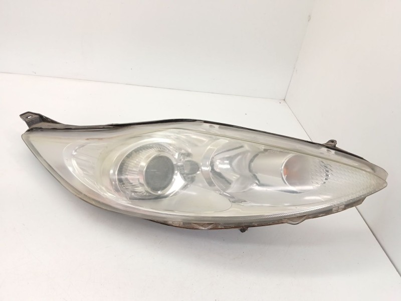 Recambio de faro derecho para ford fiesta vi (cb1, ccn) 1.6 tdci referencia OEM IAM 8A6113W029  