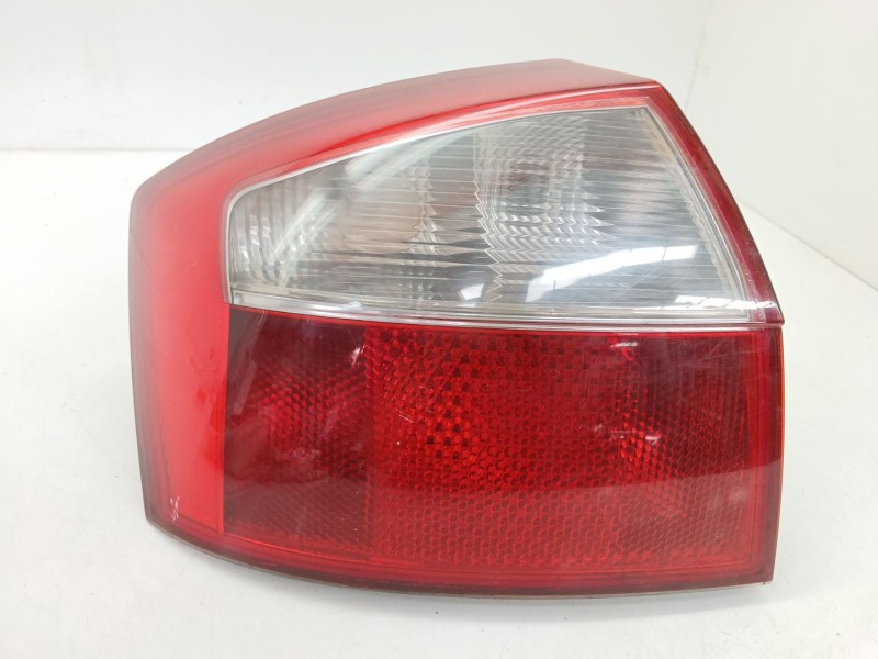 Recambio de piloto trasero izquierdo para audi a4 b6 (8e2) 1.9 tdi referencia OEM IAM 8E5945217  