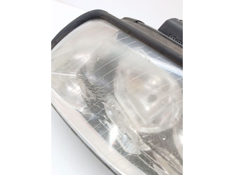 Recambio de faro izquierdo para audi a4 b6 (8e2) 1.9 tdi referencia OEM IAM 8E0941003F  
							