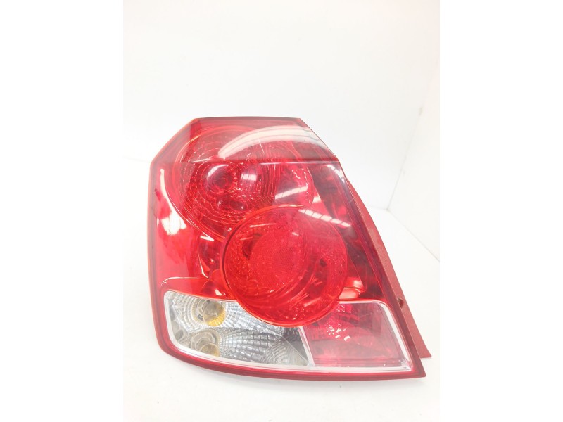 Recambio de piloto trasero izquierdo para chevrolet aveo / kalos hatchback (t200) 1.2 referencia OEM IAM 300266L  