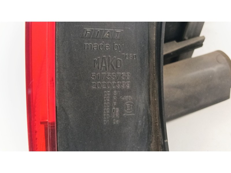 Recambio de piloto trasero izquierdo para fiat linea (323_, 110_) 1.6 d multijet referencia OEM IAM   