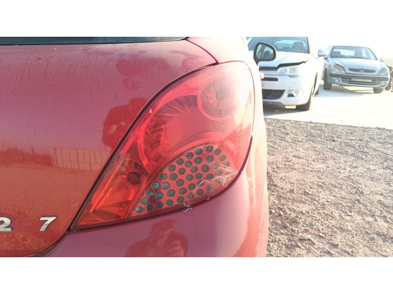 Recambio de piloto trasero derecho para peugeot 207/207+ (wa_, wc_) 1.6 hdi referencia OEM IAM   