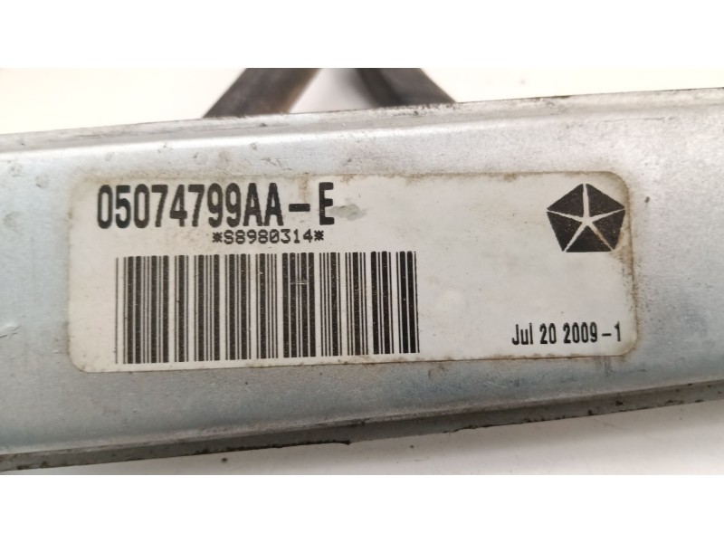 Recambio de elevalunas trasero izquierdo para dodge caliber 2.0 crd referencia OEM IAM 05074799AA  
							