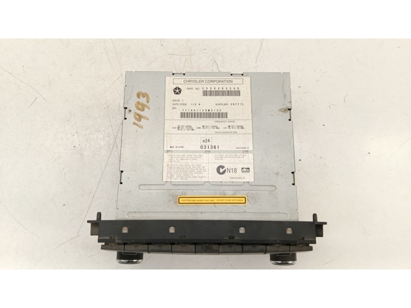 Recambio de sistema audio / radio cd para dodge caliber 2.0 crd referencia OEM IAM 05064945AD  
							